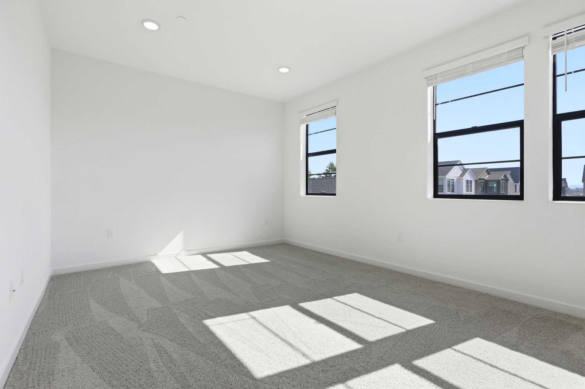 A room with windows.