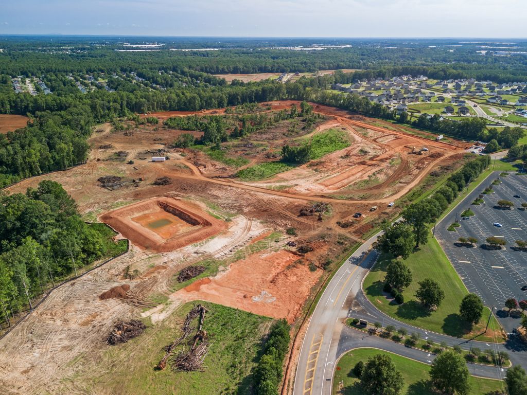 A high angle view of a dam.