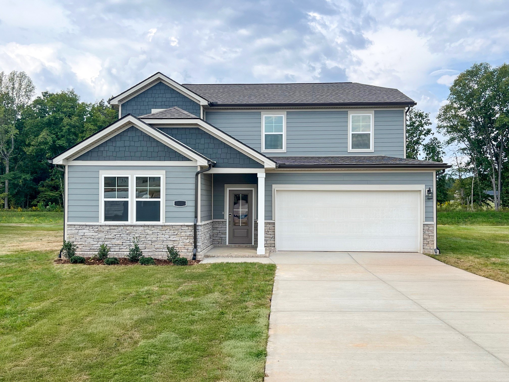 0105 263 West Millbrook Drive
